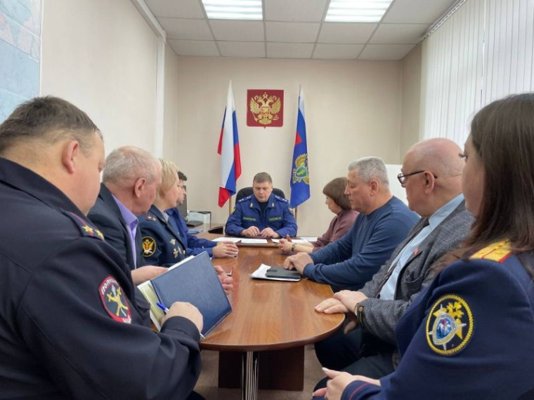 Прокурор края Роман Николаевич Тютюник провел прием местных жителей. Прокурор края Роман Николаевич Тютюник провел прием местных жителей.
